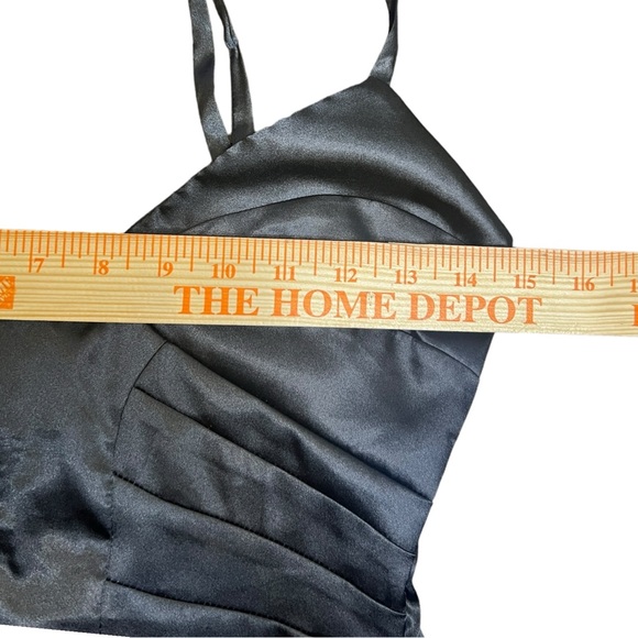 Y2K Forever 21 Satin Black Bandage Cami Top Size Medium - Picture 4 of 6